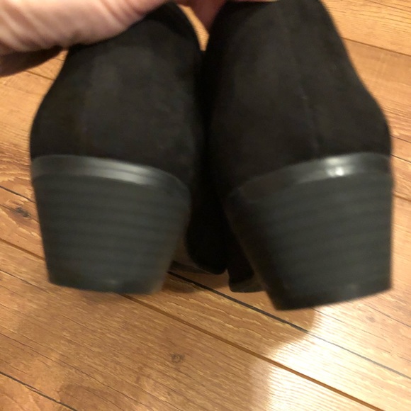 Madeline Girl Thistle sz 10M Black Ankle Bootie NWOB - Picture 6 of 8